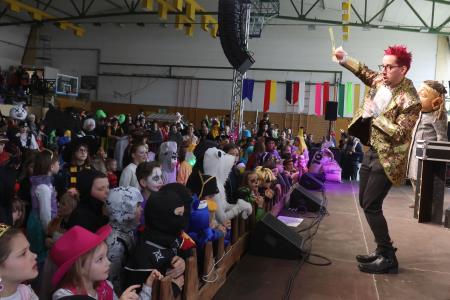 OTROŠKA MAŠKARADA 10 FOTO LJUBO VUKELIČ